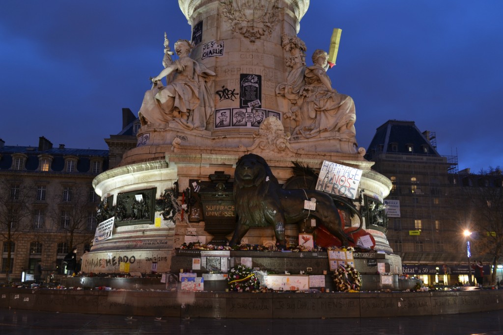 Trois semaines après l'attentat de Charlie Hebdo, la place de la République est quasiment vide (Photo : 3 millions7/P.Robert)