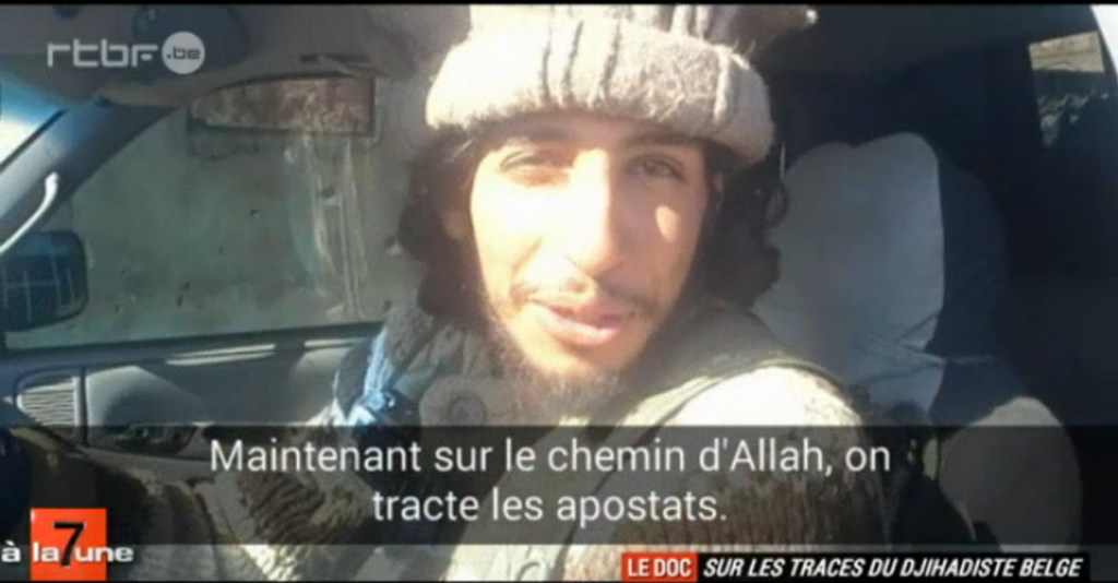 Le contenu du téléphone portable d'Abdelhamid Abaaoud retrouvé en Syrie. Capture d'écran du reportage de 7 à la Une .